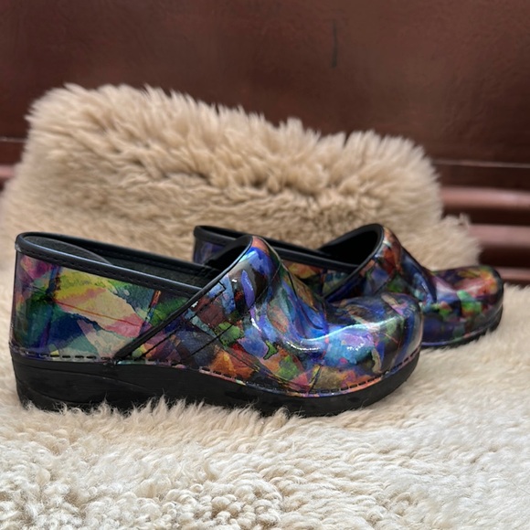 Dansko Clogs - Picture 2 of 6